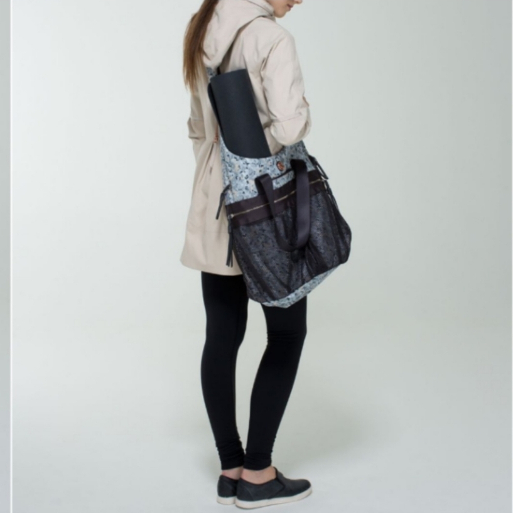 Lululemon YIN & YANG Gym Tote Bag